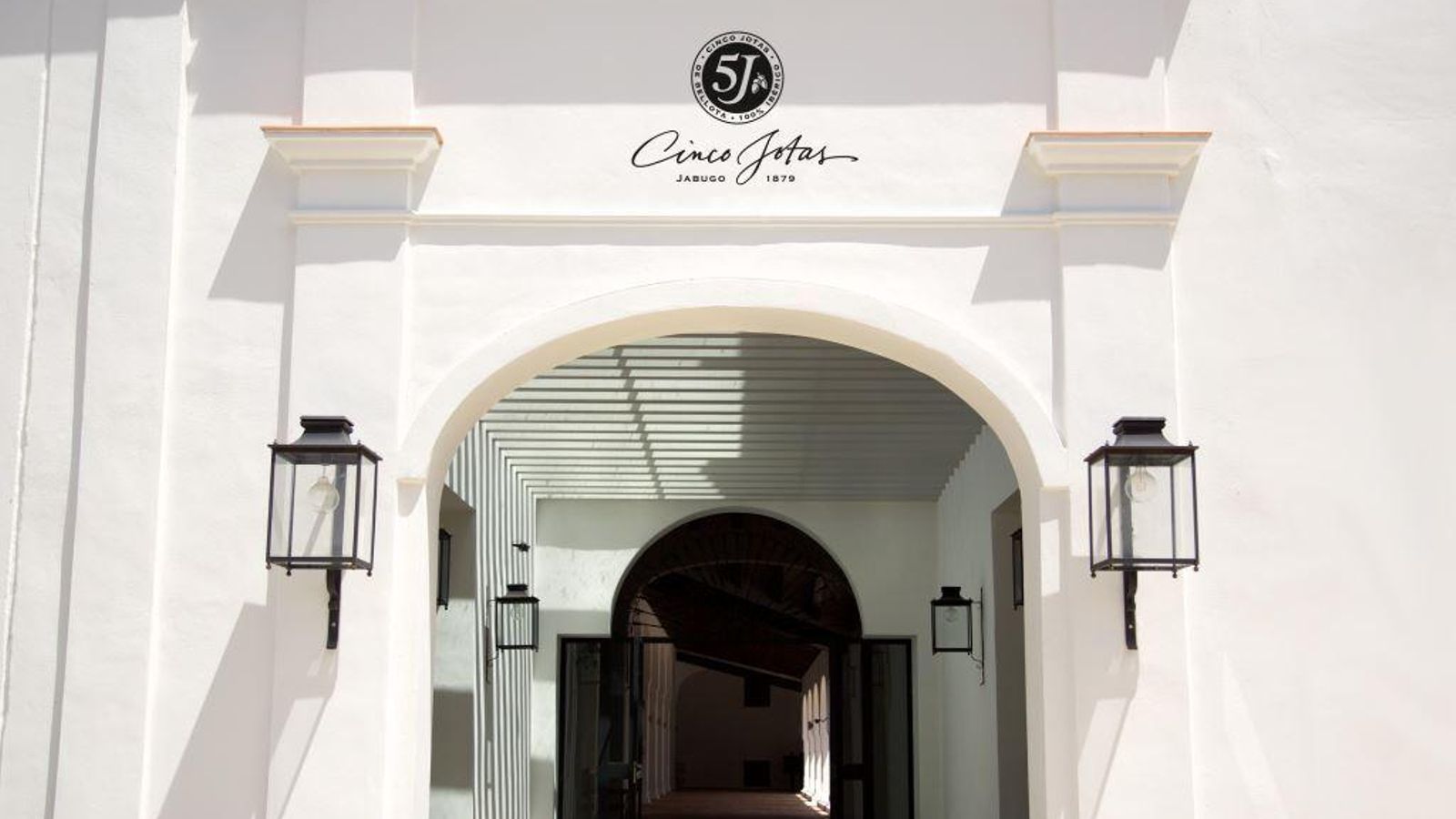 La factoría para la elaboración de los productos 5J, en Jabugo (Huelva).