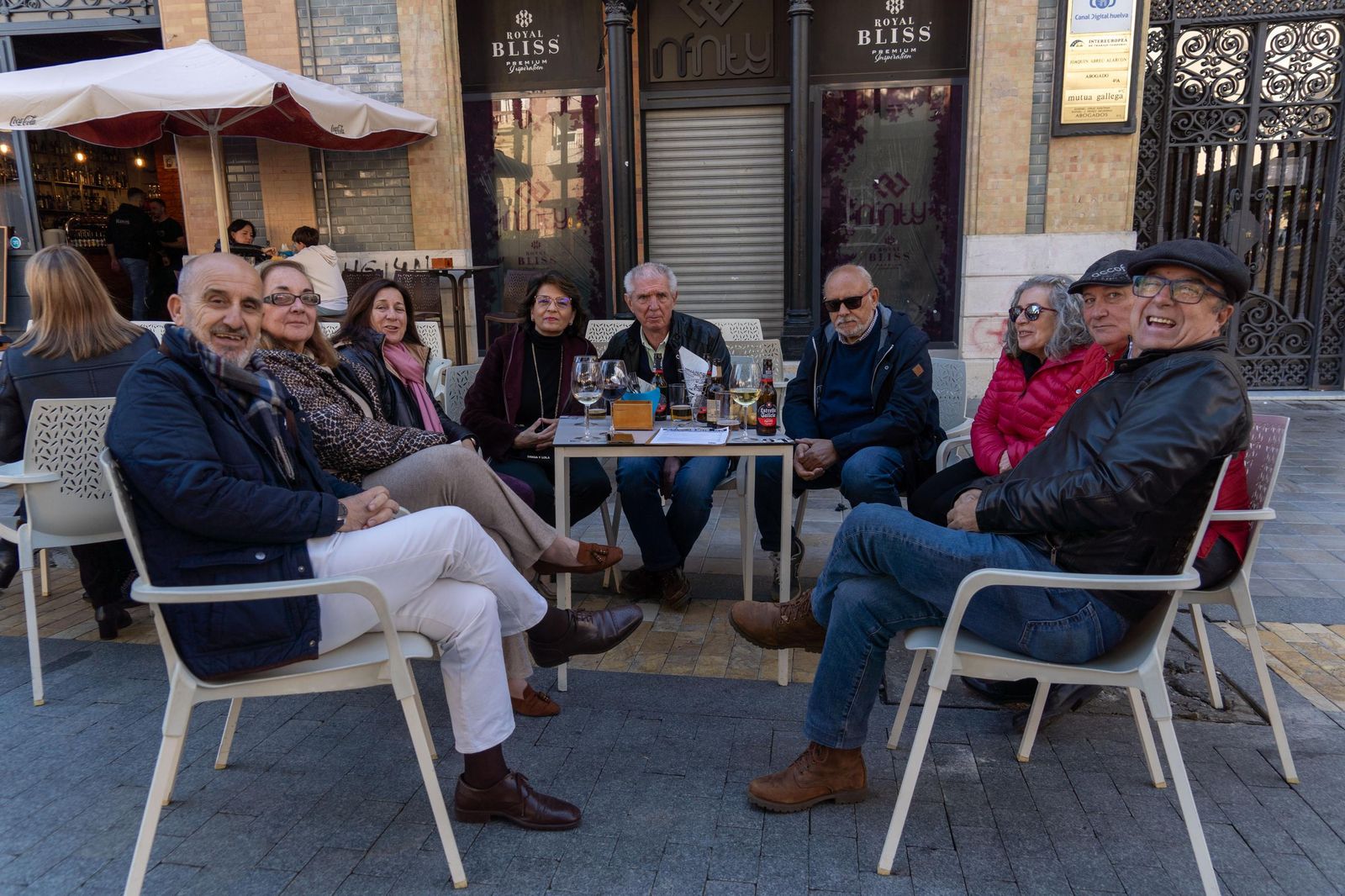 Imágenes de la fiesta del 31 de diciembre en las calles de Huelva