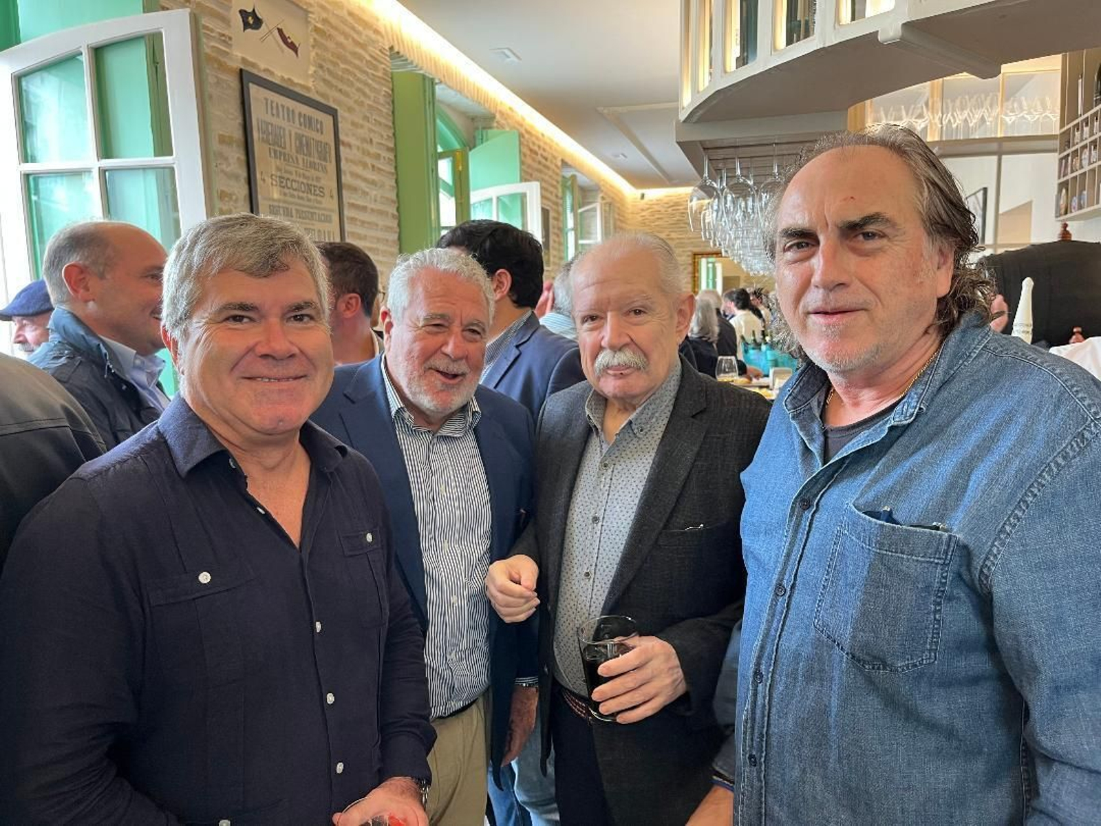 Las imágenes de la inauguración del Bar Las Banderas.