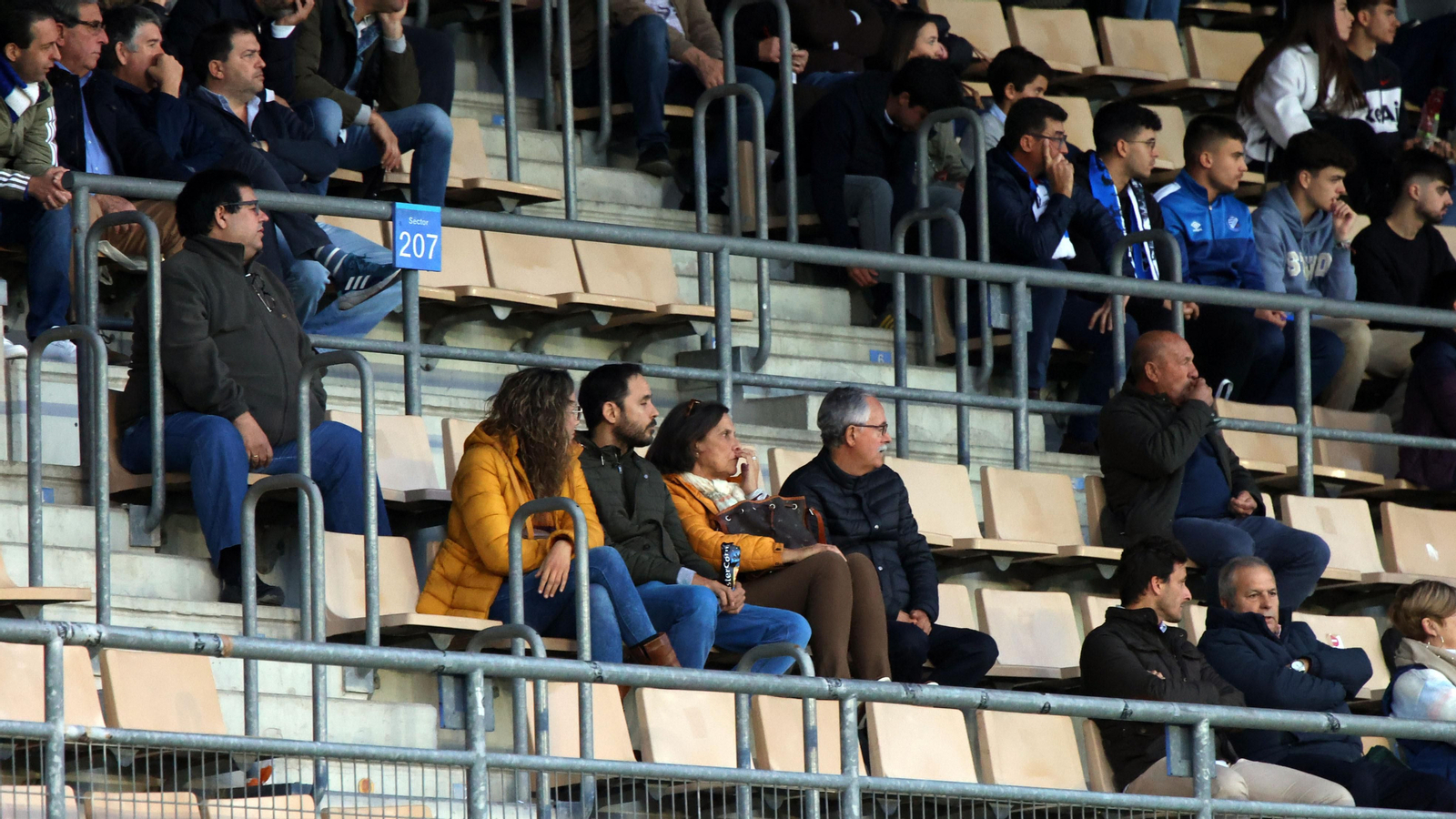 Búscate en el Xerez DFC - Ceuta B en el Municipal de Chapín en Jerez