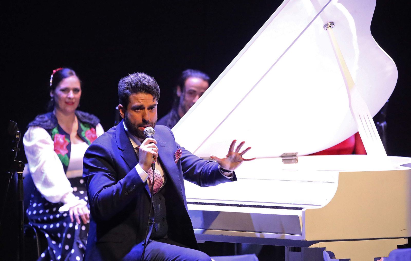 El concierto de Diego Valdivia en el teatro Florida, en imágenes