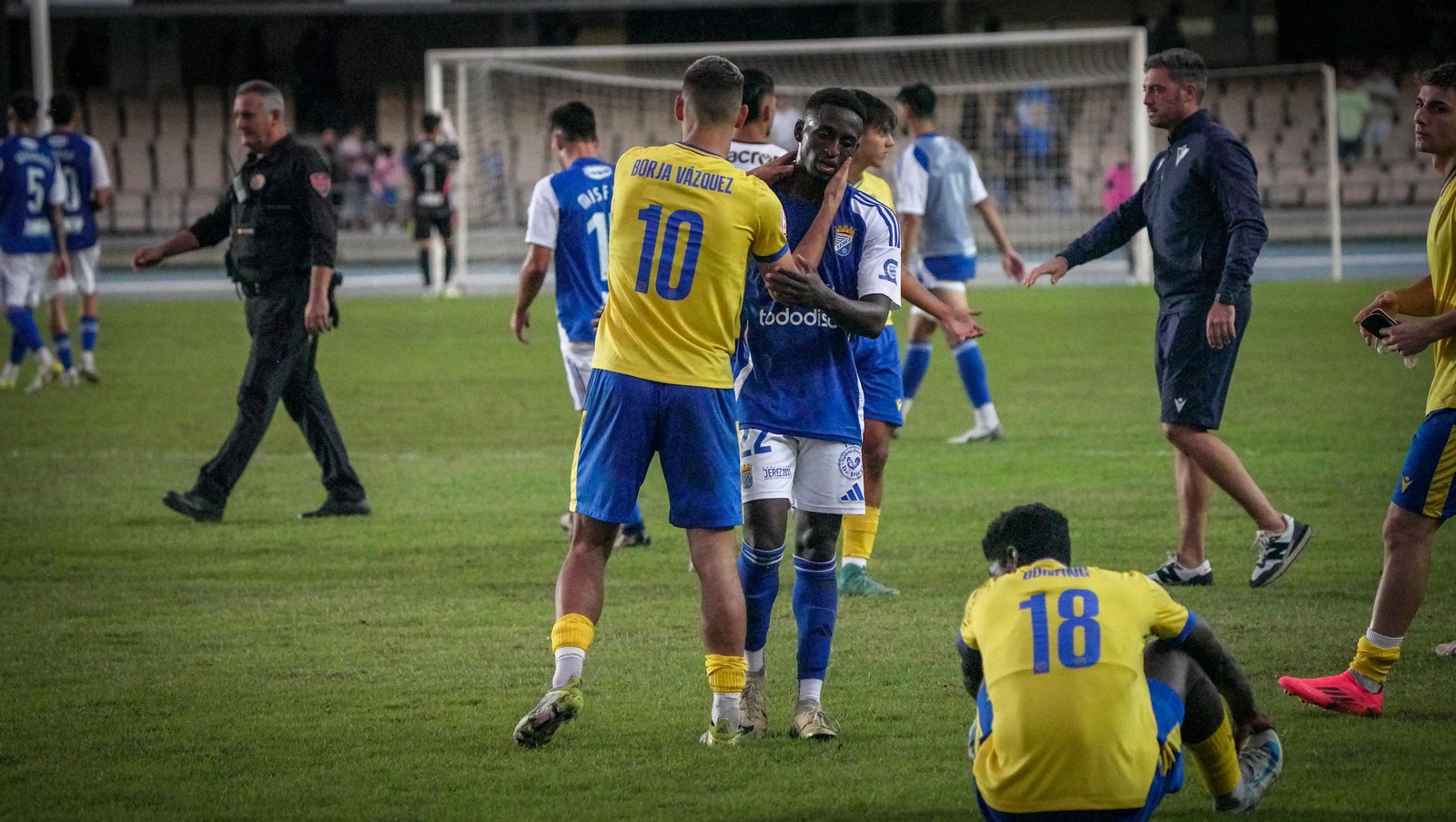 Imágenes del partido del Xerez CD - Cádiz Mirandilla