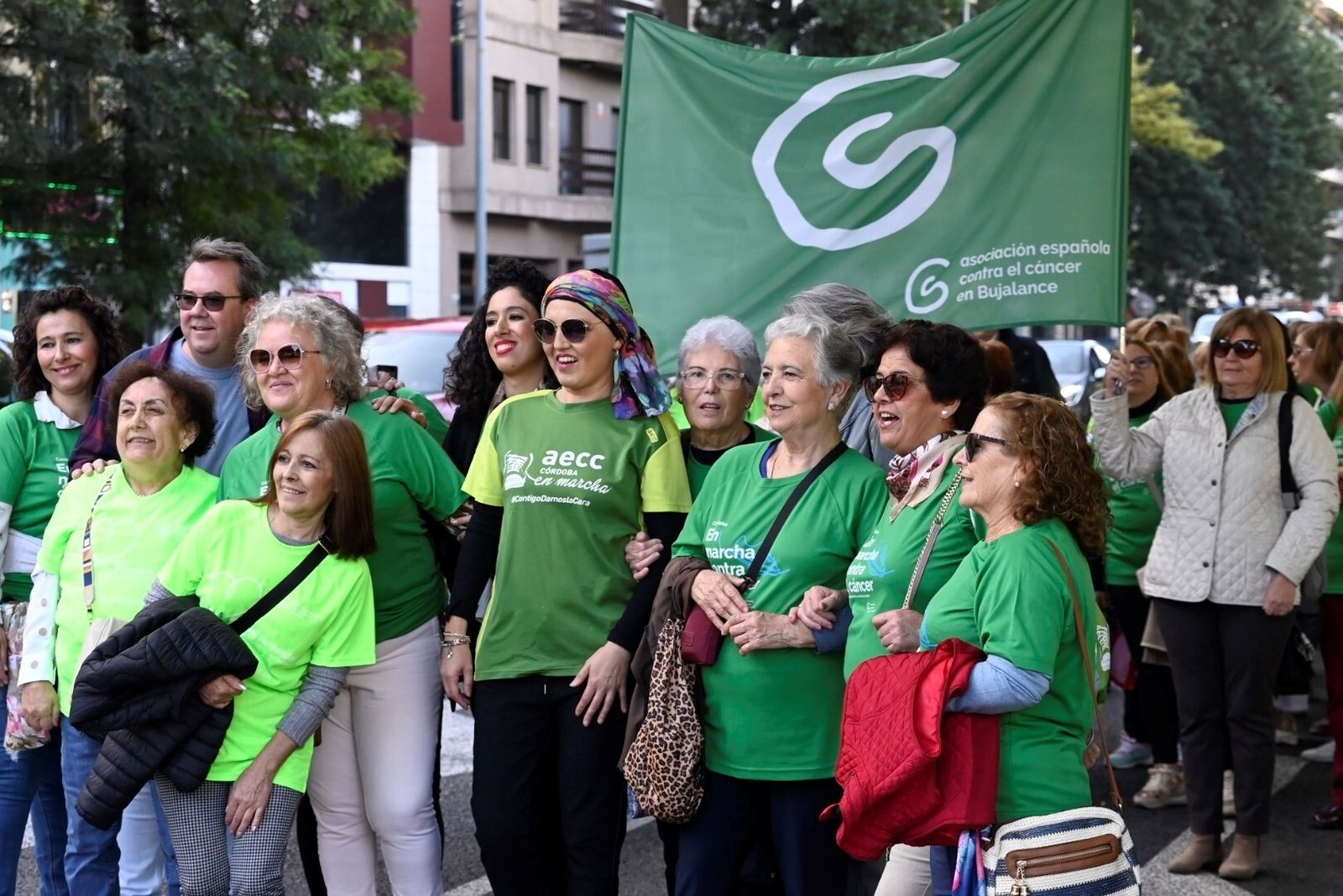 Las mejores imágenes de la Carrera por la Vida de la Asociación Española contra el Cáncer en Córdoba