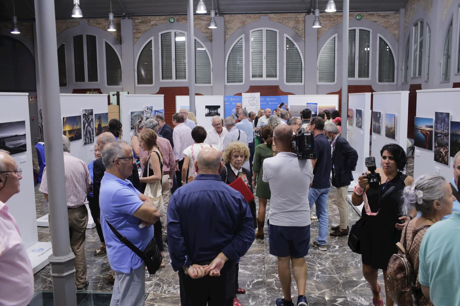 Imagen de la muestra inaugurada en las Cocheras del Puerto.