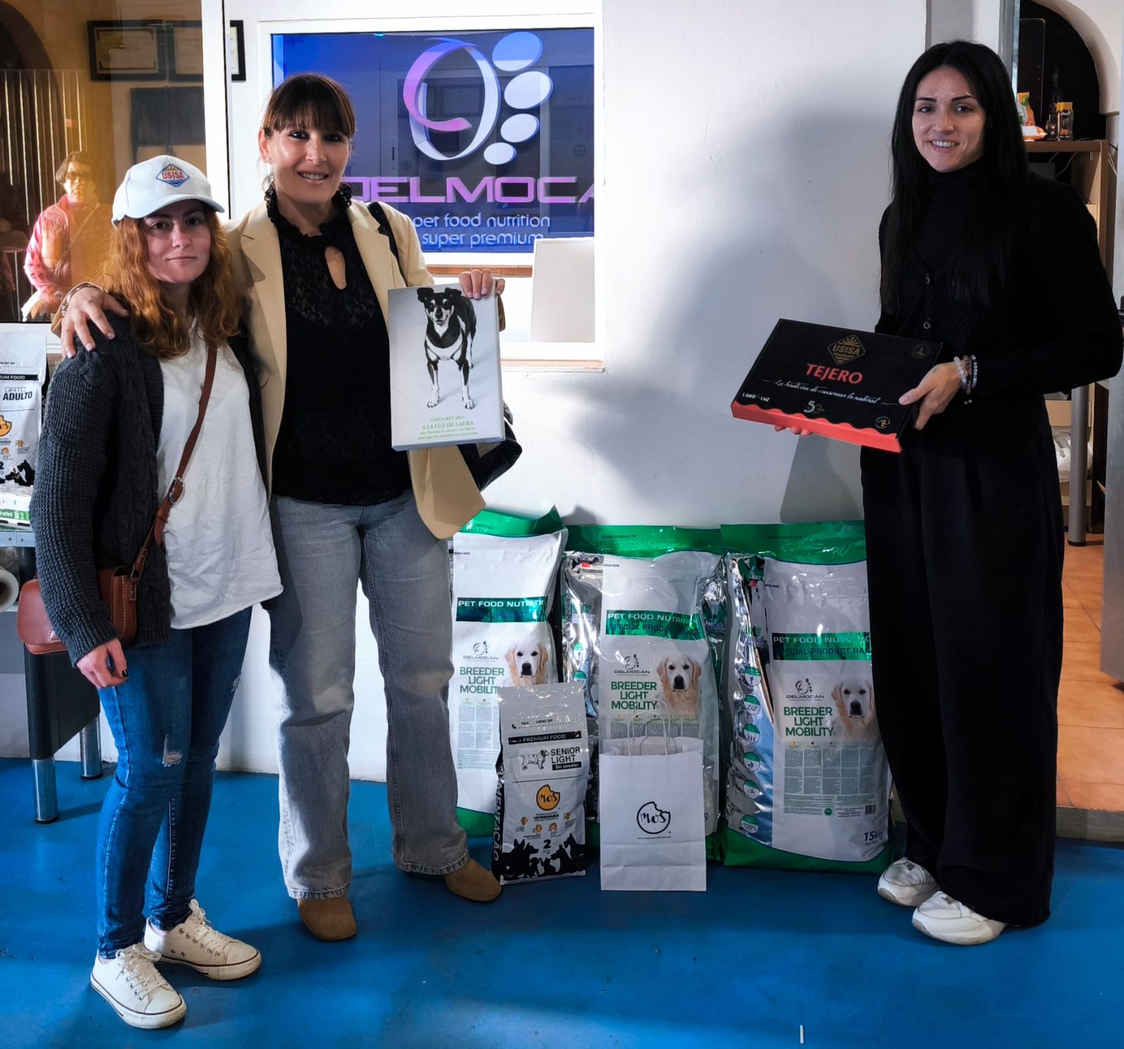 La Luz de Laura recogiendo su Premio Coco Rey