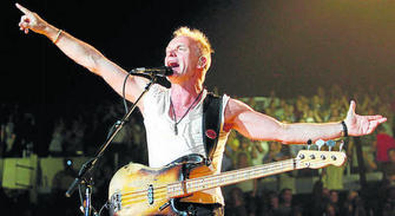 Sting regresa a Granada con sus canciones pasadas por un filtro sinfónico.