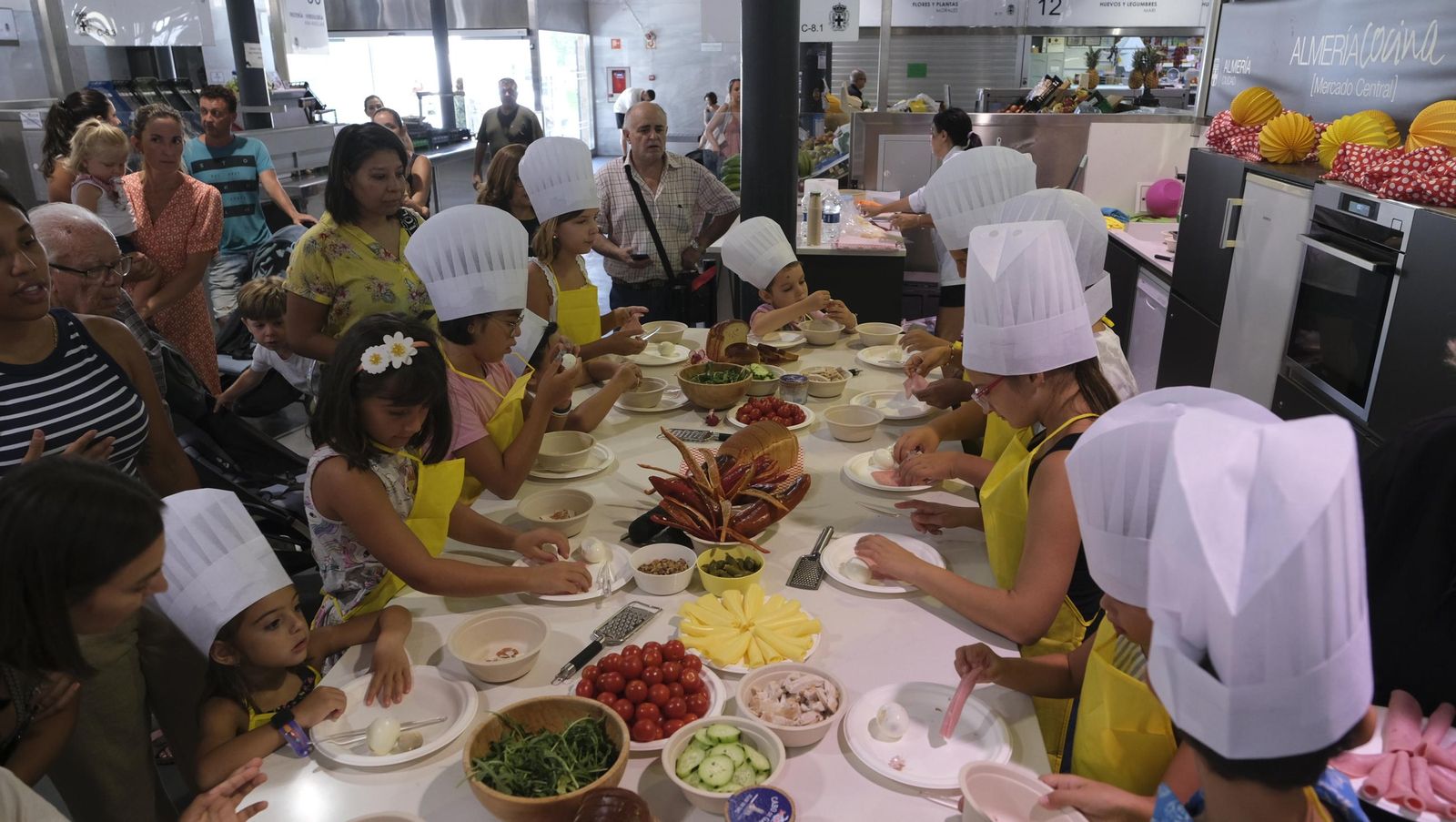 Taller Infantil de Cocina de la Feria de Almería 2024, en imágenes