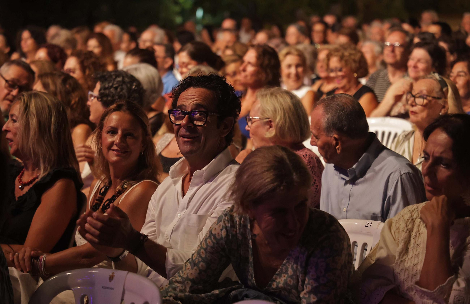Fotos de la tercera sesión del XI Encuentro Internacional de Guitarra Paco de Lucía en Algeciras: Joni Jiménez y Antonio Canales