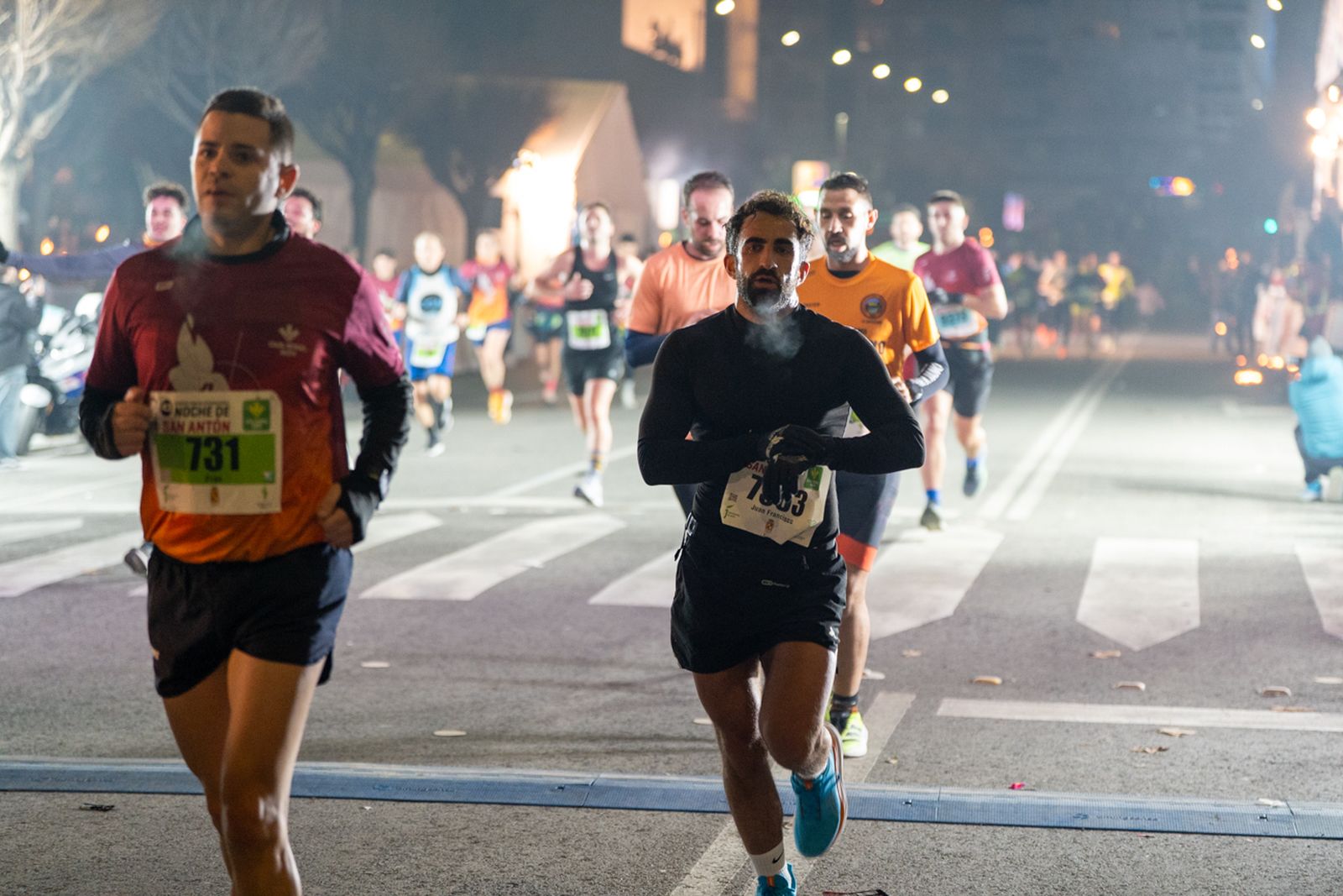 En imágenes: búscate en tu llegada a meta de la Carrera de San Antón 2026 (6)