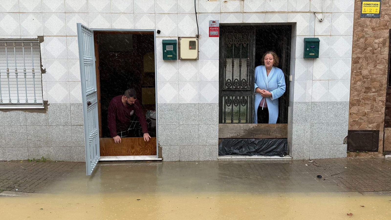 Fotos del temporal de lluvia y viento por la borrasca Kristin en el Campo de Gibraltar