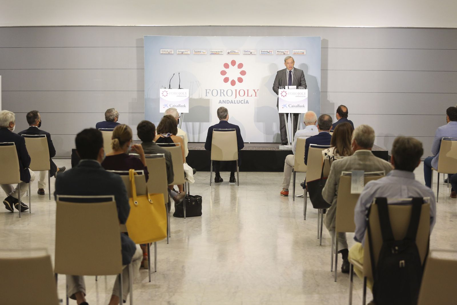 Fotos del Foro Joly con el economista José Carlos Díez