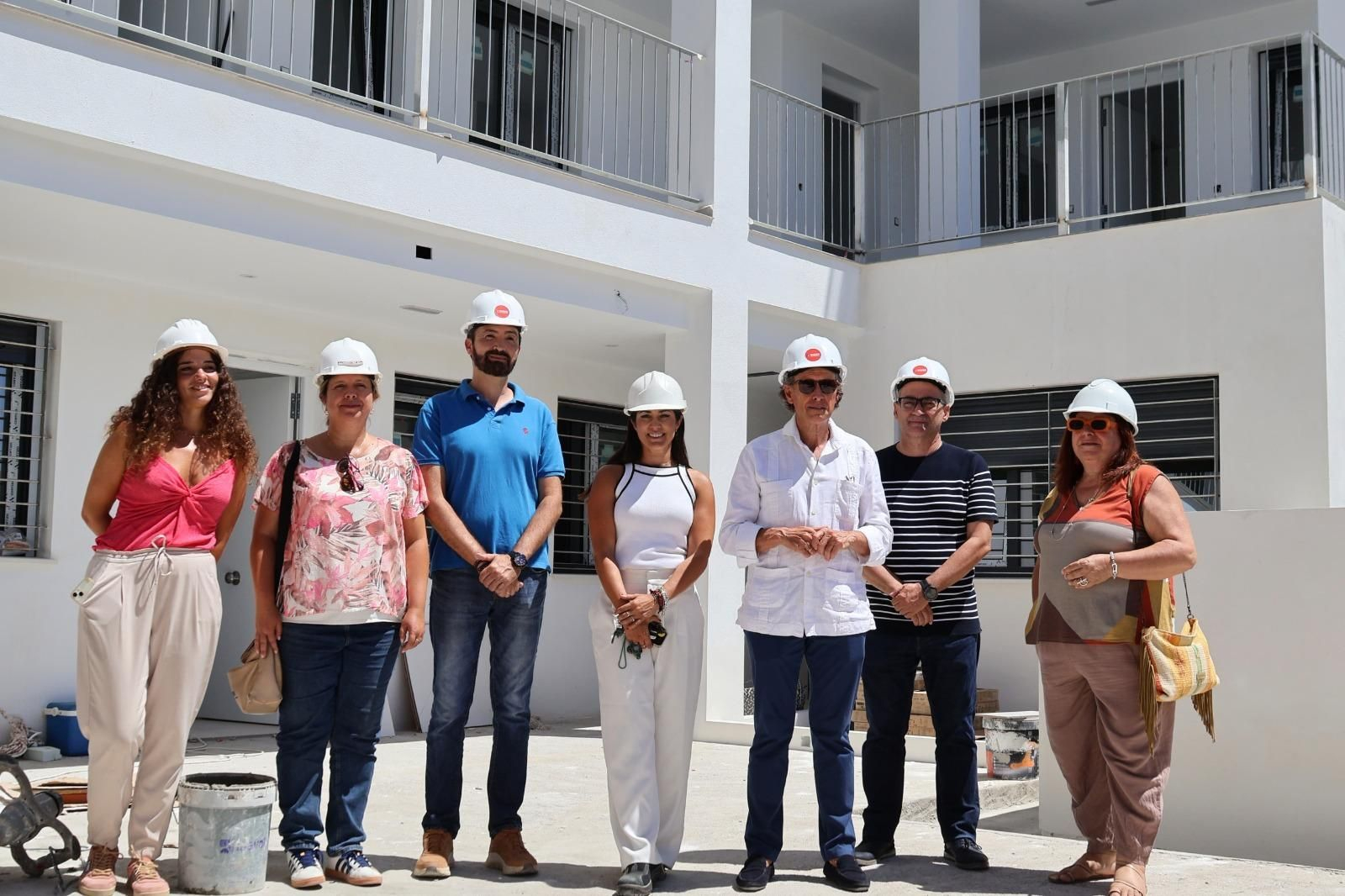 Un momento de la visita a las obras.