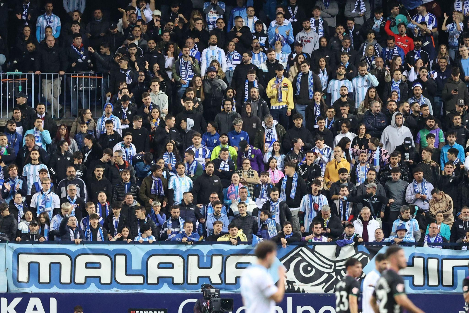 Búscate en las gradas de La Rosaleda en el Málaga CF-Zaragoza