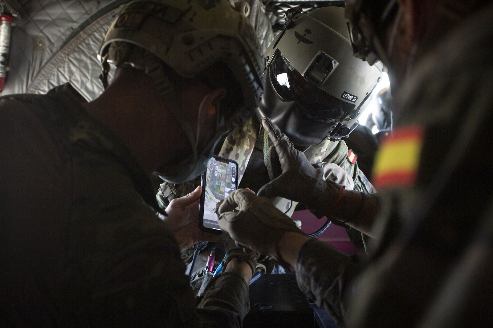 Entrenamiento del Ejército en el río Guadalquivir