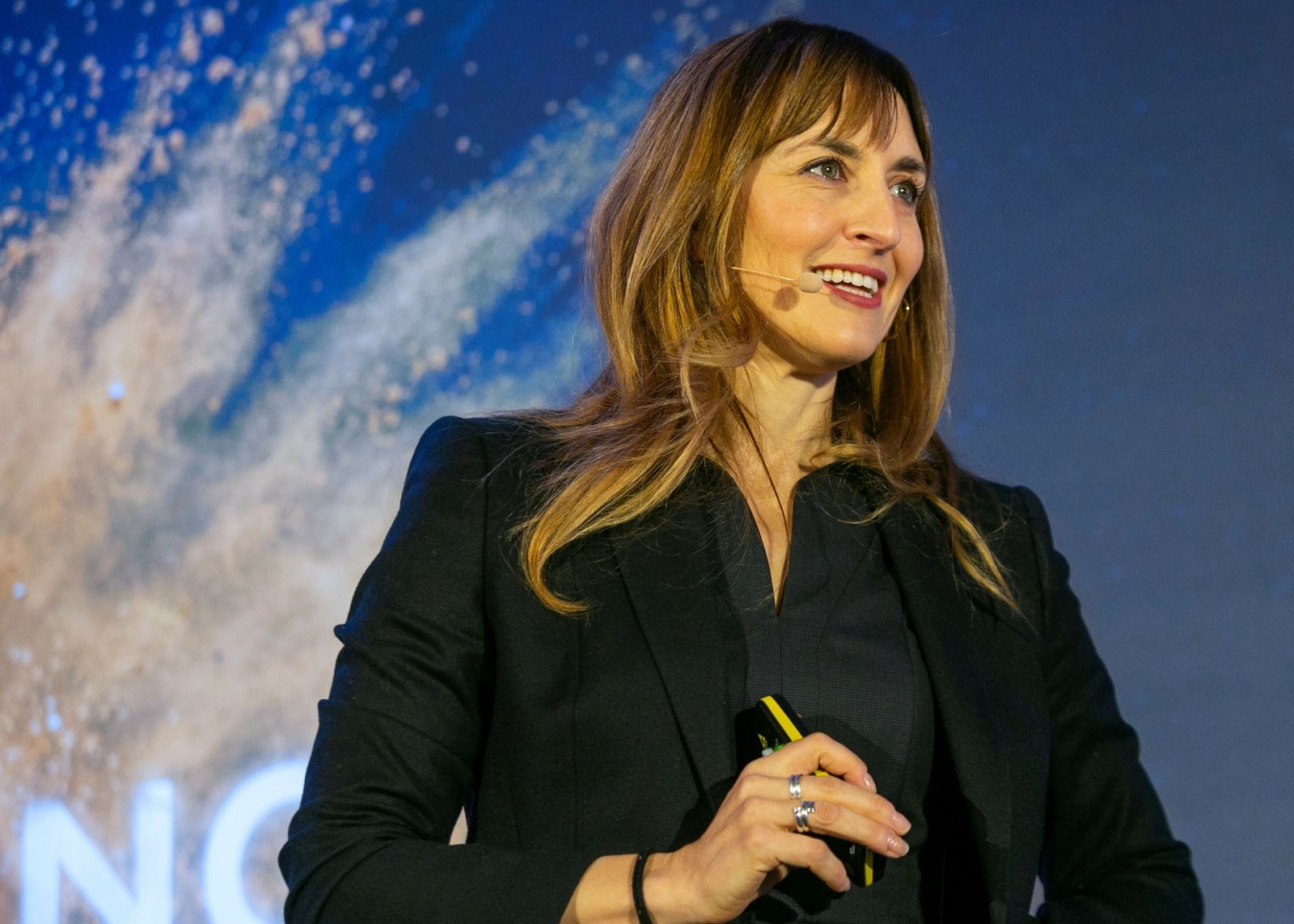 "No hemos vuelto a pisar la Luna porque es muy caro"