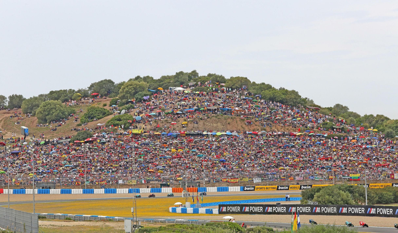 Imagen de la curva Peluqui, donde se instalará un cámara de alta definición.