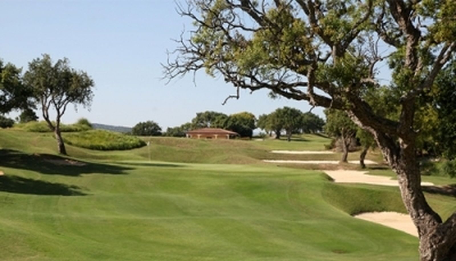 El hoyo 17 del campo de golf San Roque Club 2.