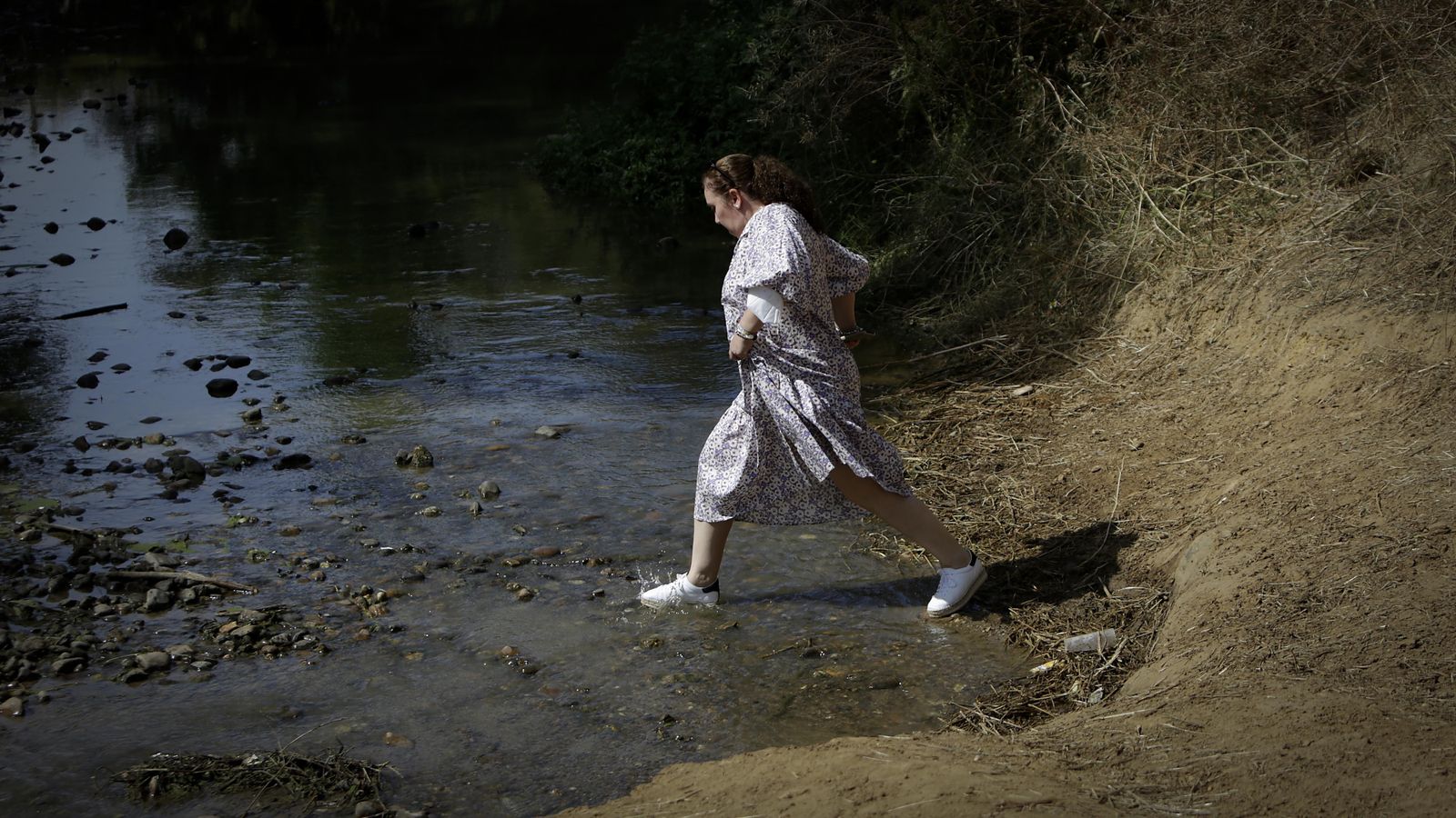 Imágenes de un viernes de Rocío sin romería