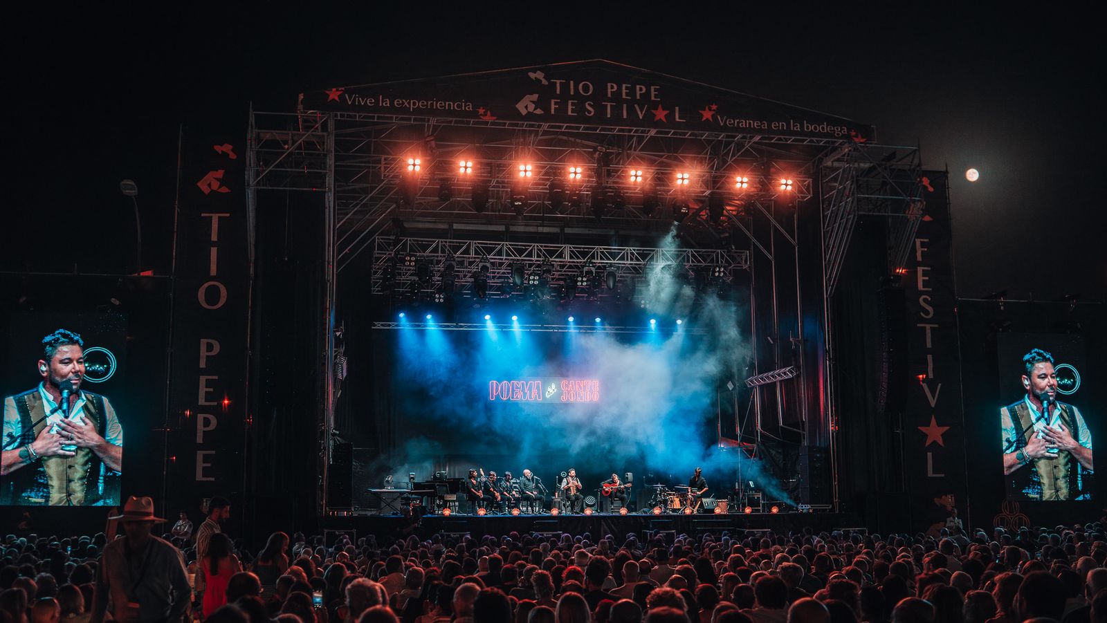 Público en la actuación de Poveda.