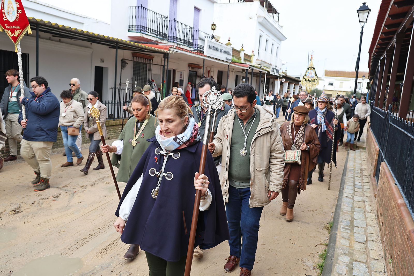 Las fotografías del ambiente en El Rocío con las peregrinaciones de las hermandades filiales