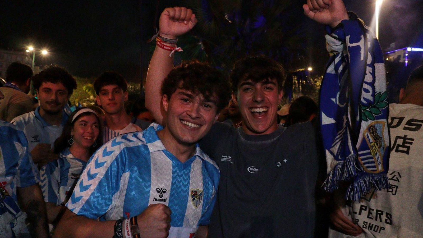 La eterna madrugada en Málaga por el ascenso La eterna madrugada en Málaga por el ascenso