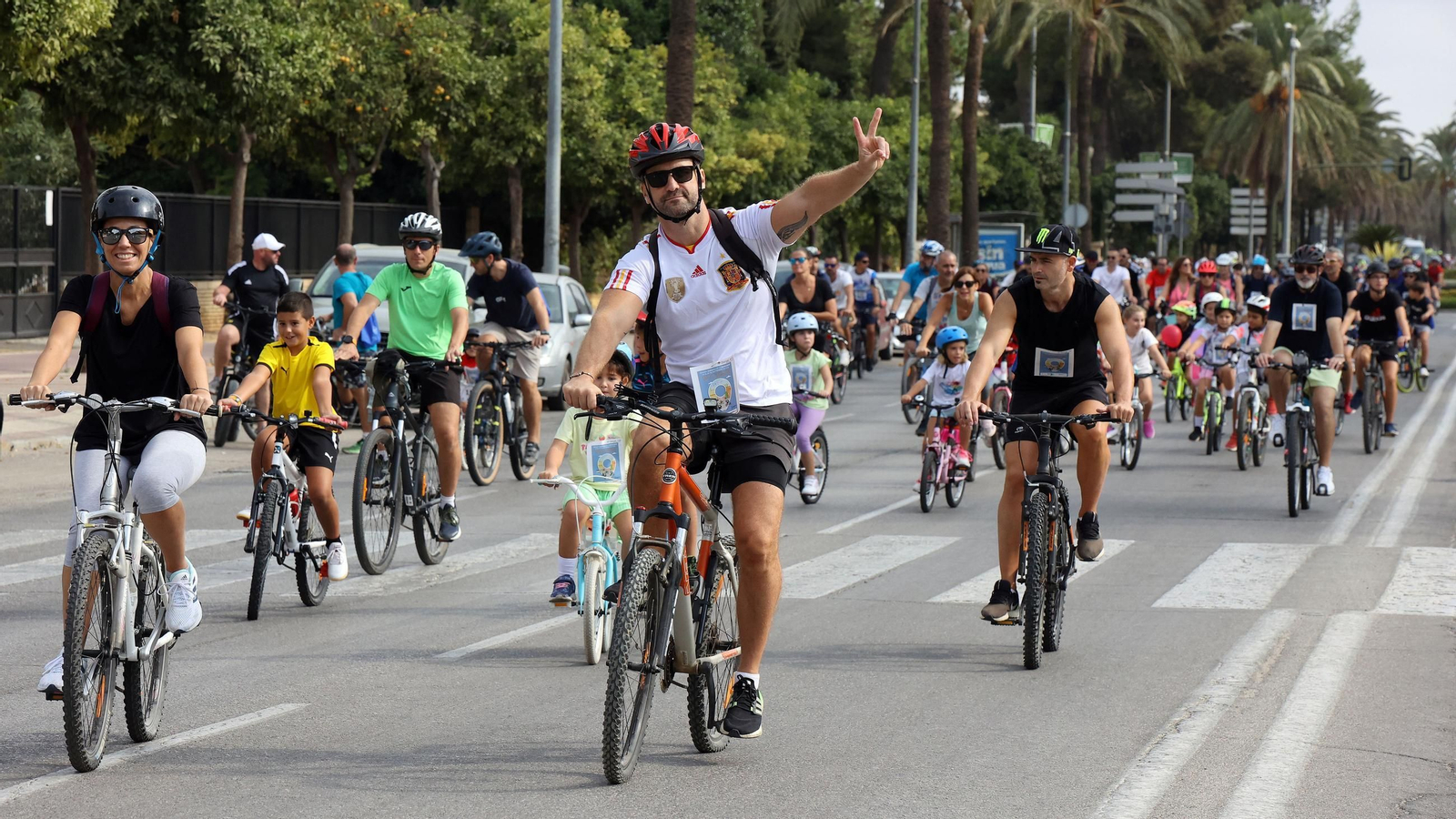 Búscate en el Día de la Bici Amistad por Jerez