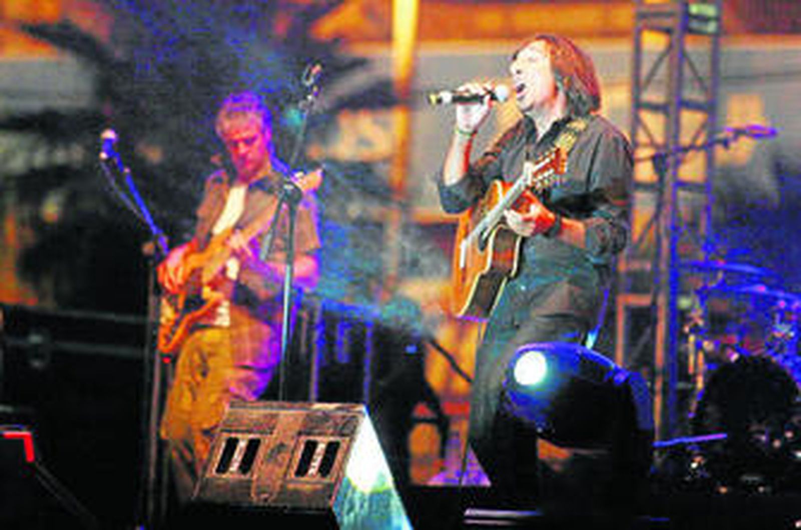 Antonio Carmona, ayer durante su actuación en Música junto a la Ría.