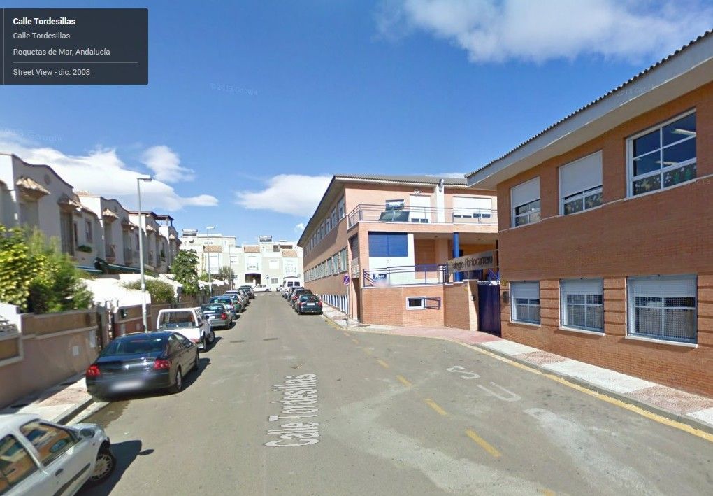 Herido un niño de 8 años por quemaduras de segundo grado tras un accidente en un colegio de Roquetas