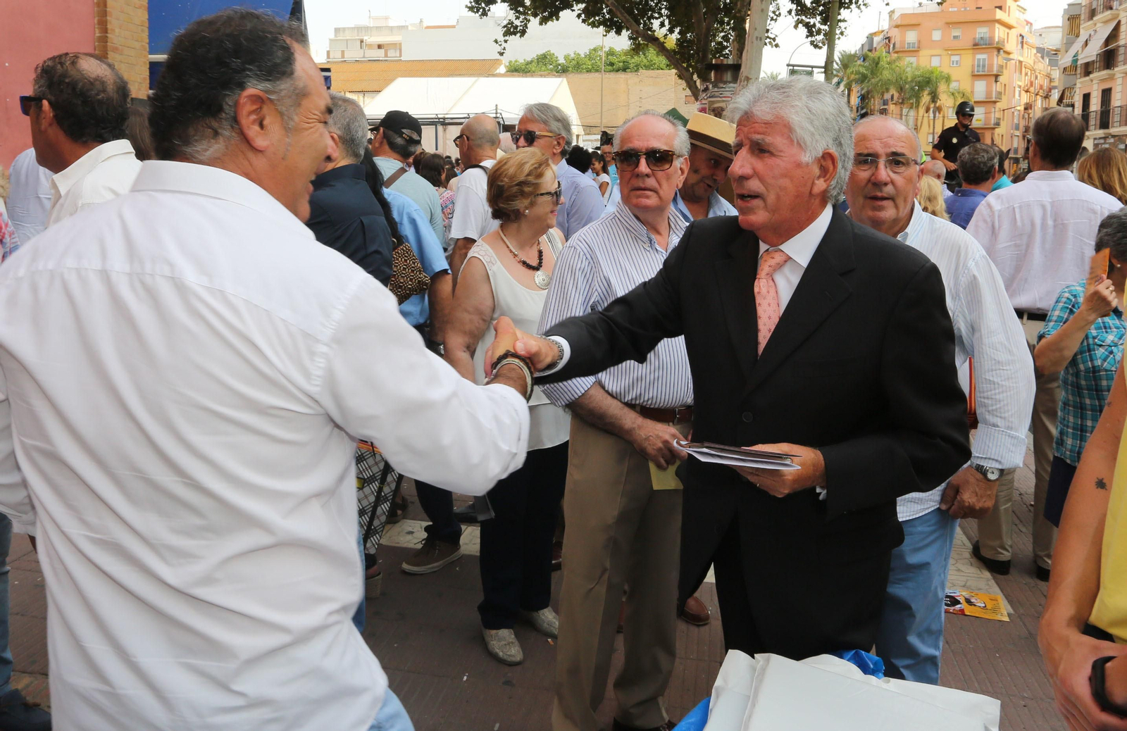 Ambiente en la Plaza de Toros de la Merced