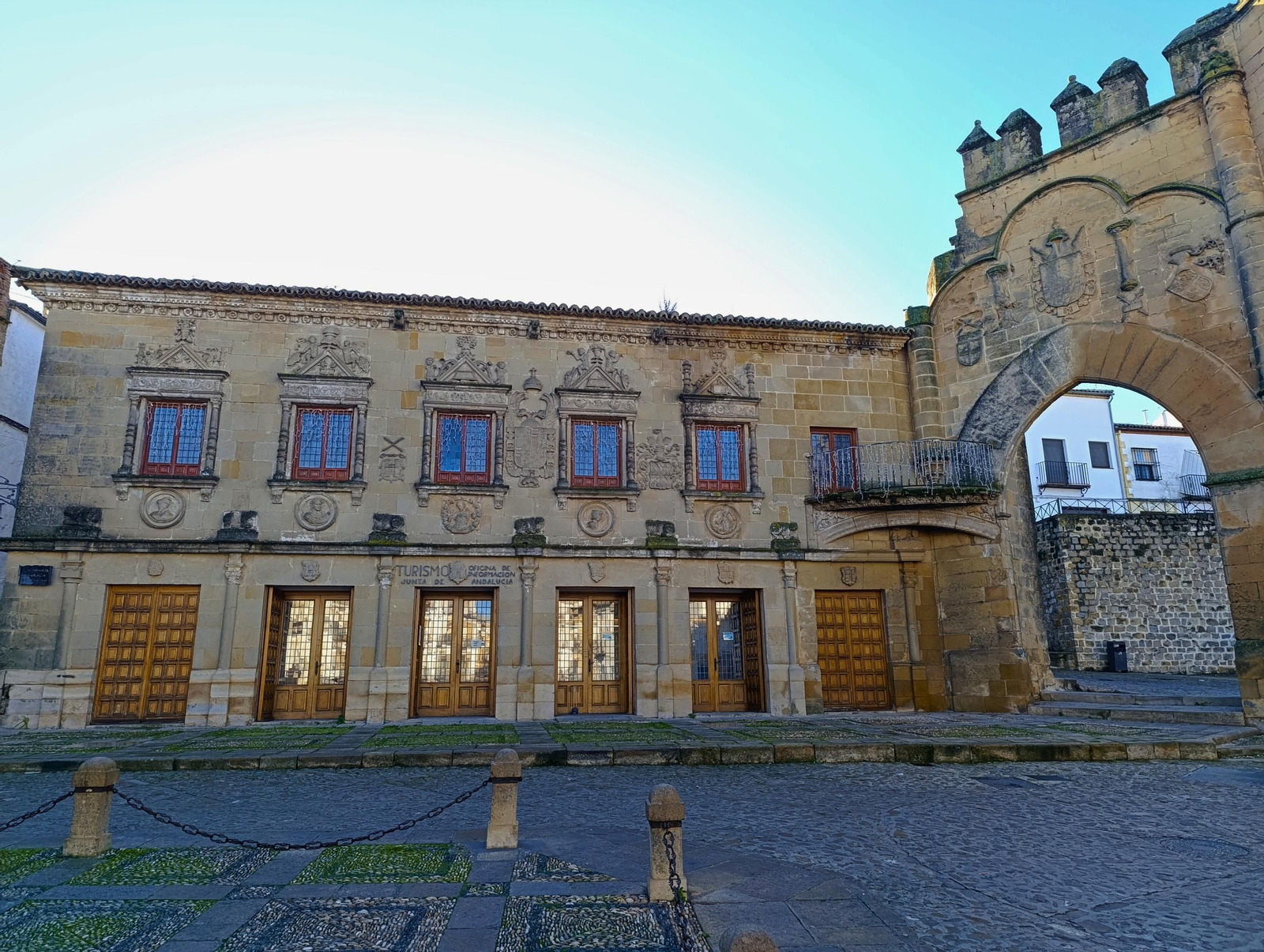 Parece el decorado de la serie 'Isabel', pero es real y está en este pueblo Patrimonio de Jaén