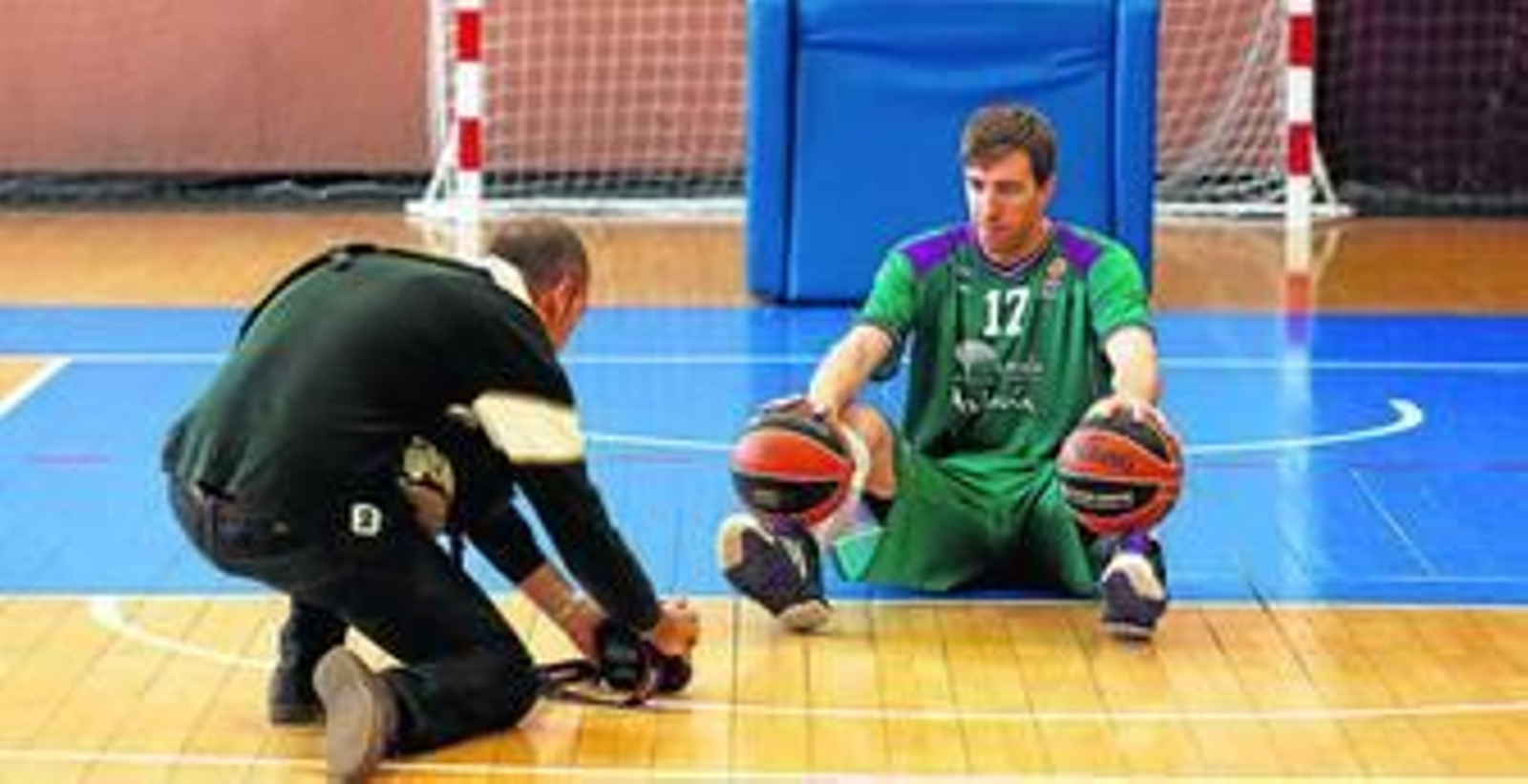 Fran Vázquez, fotografiado en la pista auxiliar del Carpena.