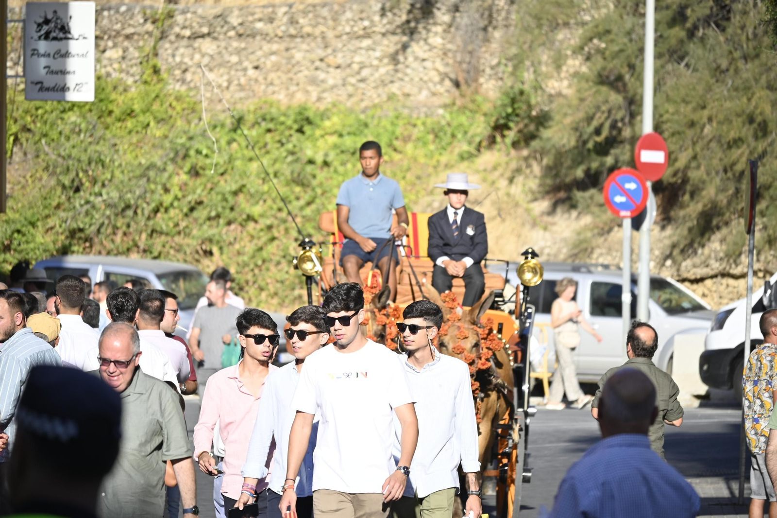 Imágenes de ambiente en el tercer día de toros en Huelva