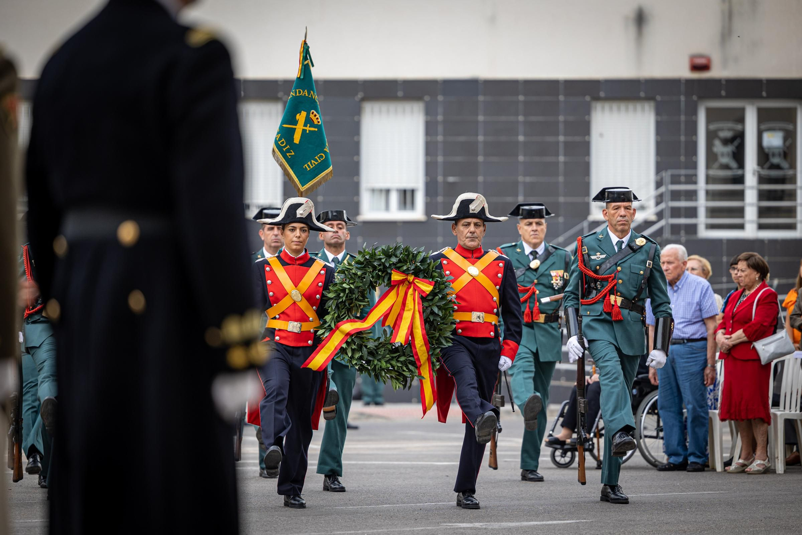Imágenes de los actos de la Guardia Civil en Cádiz por la festividad de la Virgen del Pilar