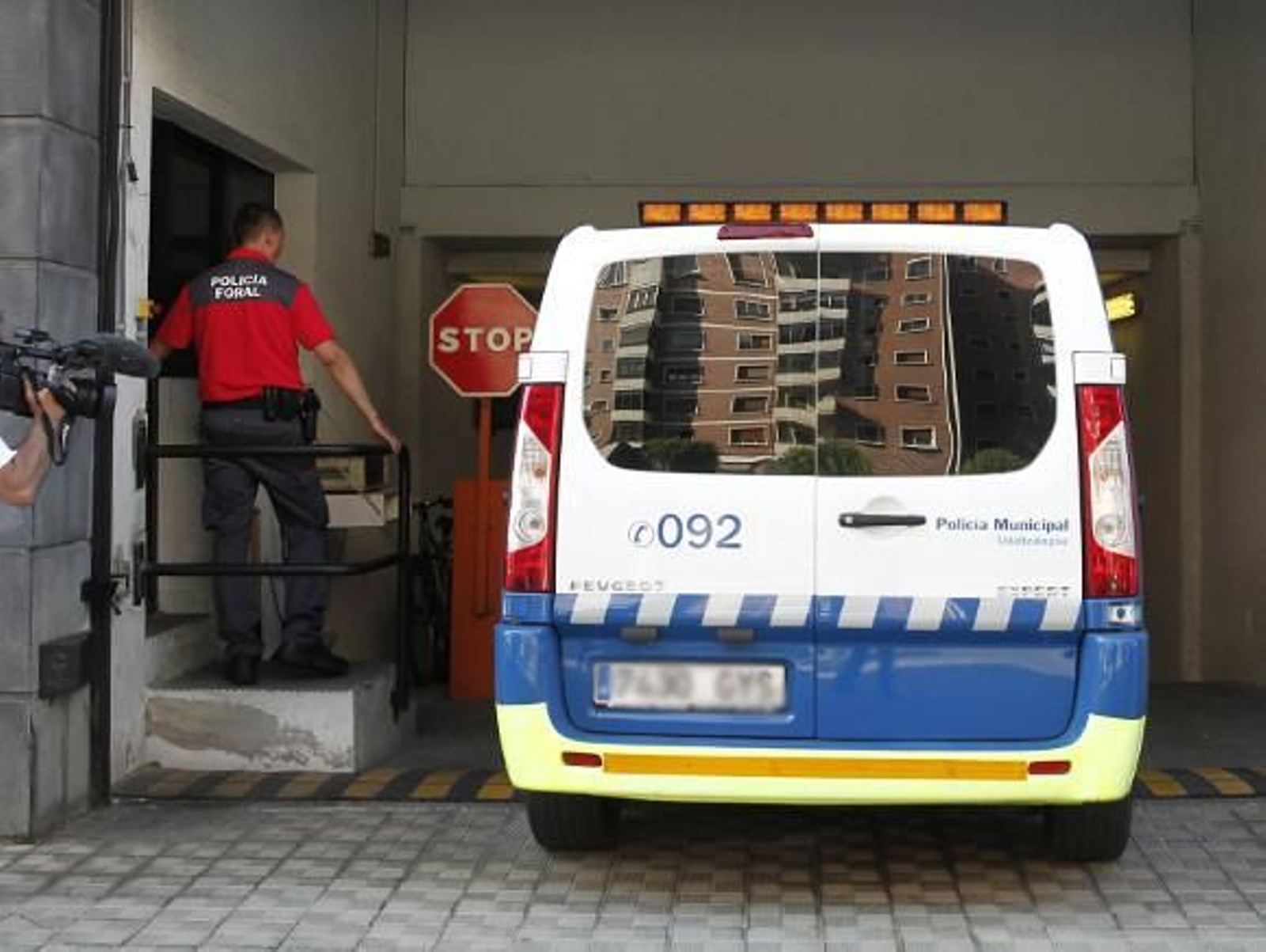 El juez de Pamplona encarcela a cinco sevillanos por la violación colectiva