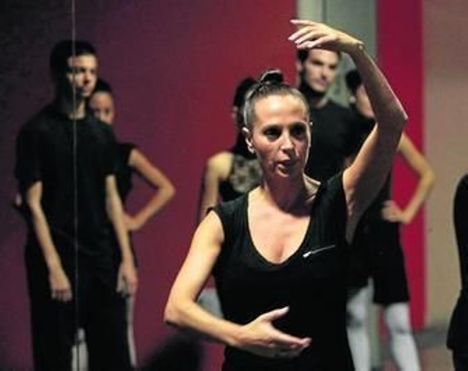 La coreógrafa Aída Gómez, durante la clase magistral que ofreció ayer en Sevilla, en el Museo del Baile.