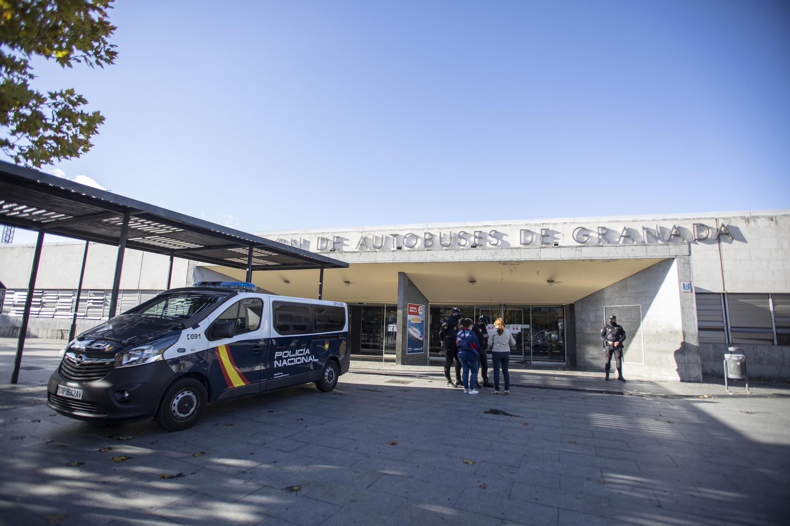 Fotos: así están siendo los controles de Policía y Guardia Civil en Granada por el confinamiento