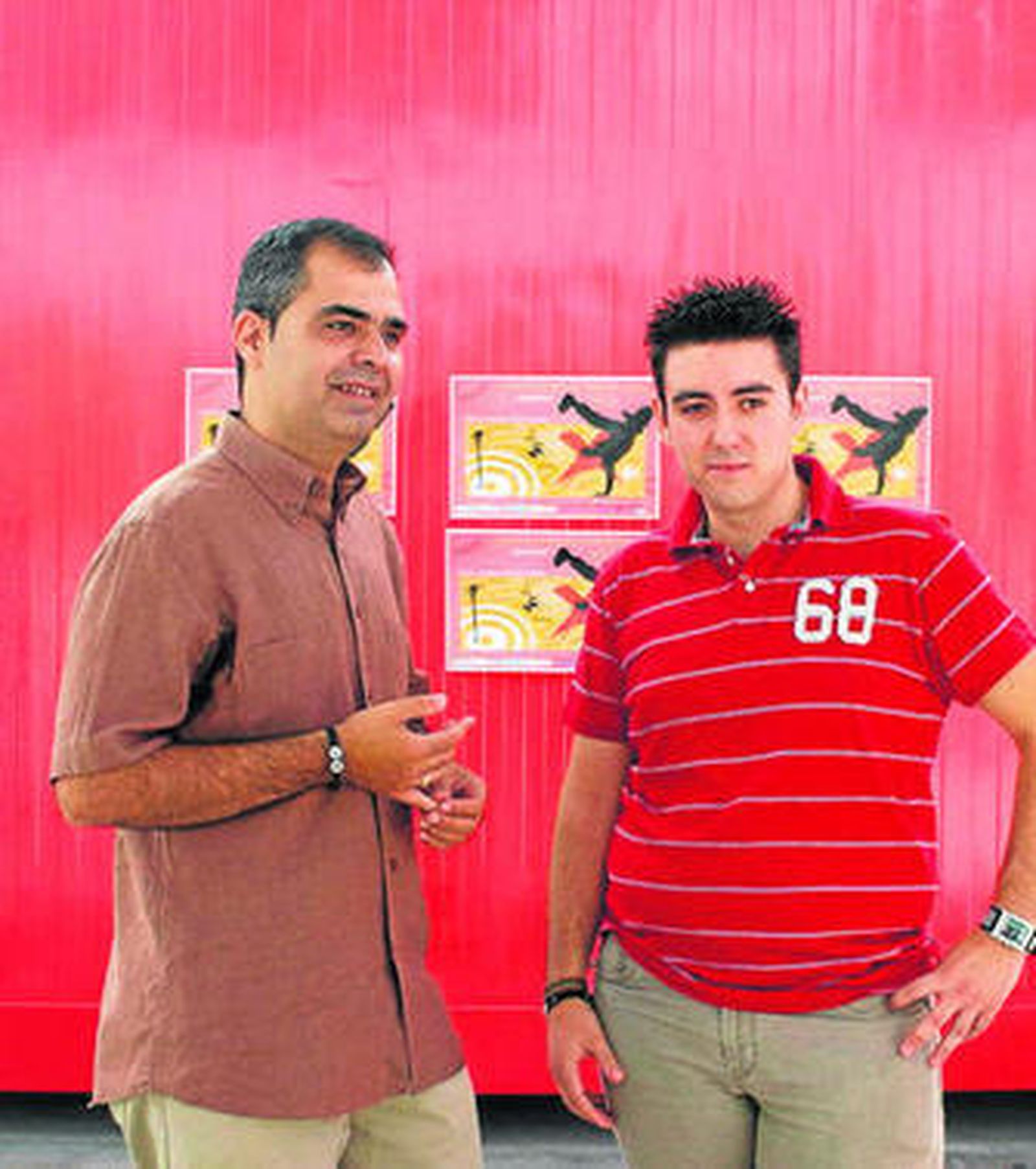 Palacios y Gómez en las instalaciones del Centro de Creación Joven.