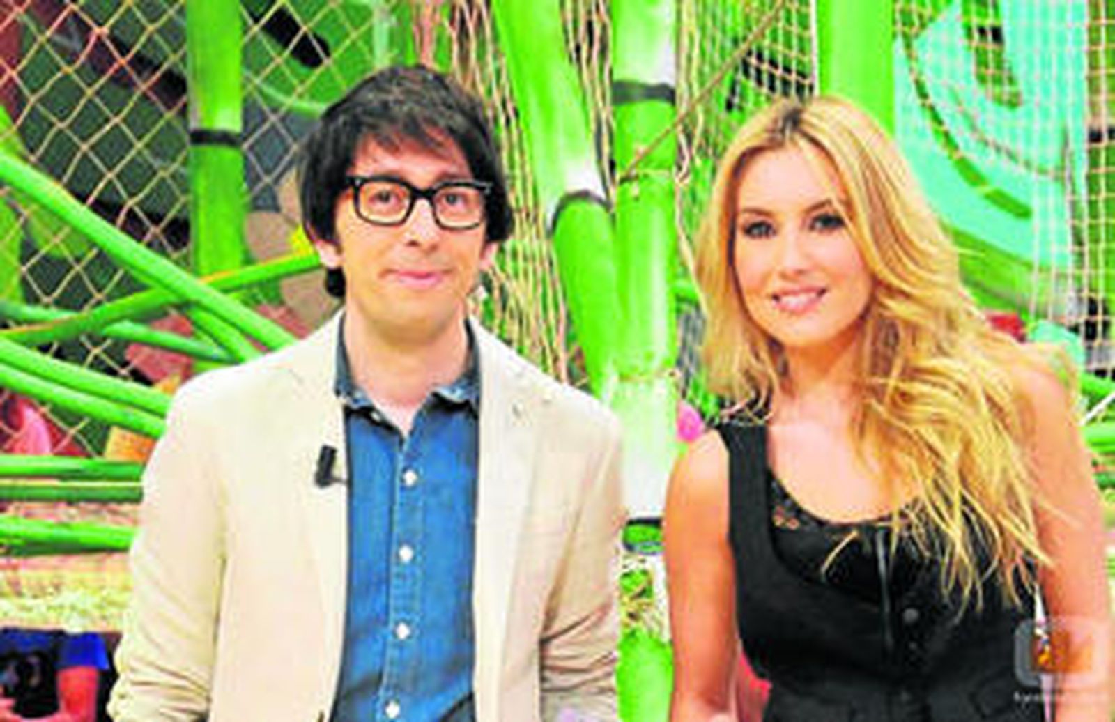 Flipy y Berta Collado, los presentadores de 'Involución'.