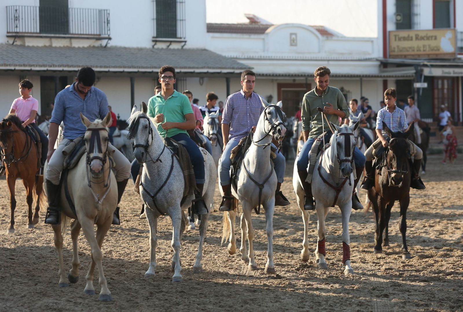 Las imágenes de la carrera de cintas a caballo