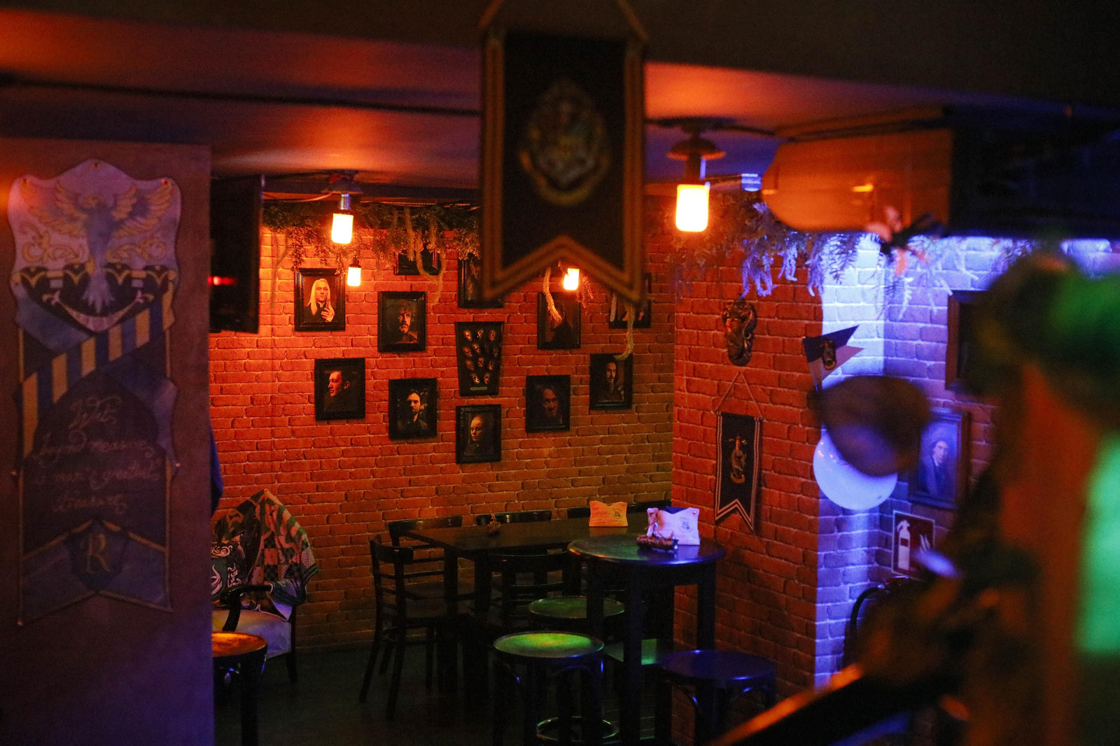 No es lugar para no magos abre en Almería, te lo contamos en imágenes