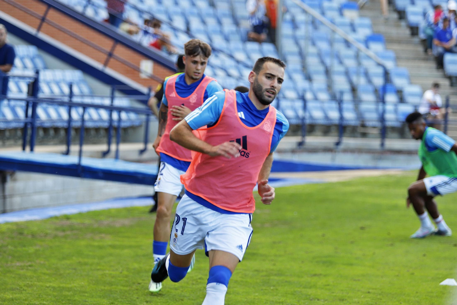 Imágenes del ambiente en el Recreativo de Huelva y Antequera CF