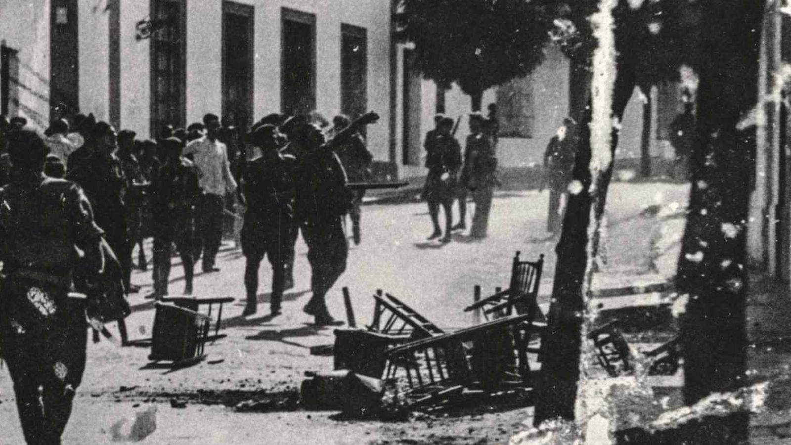 Cartel informativo de las jornadas sobre la Guerra Civil en Aracena.