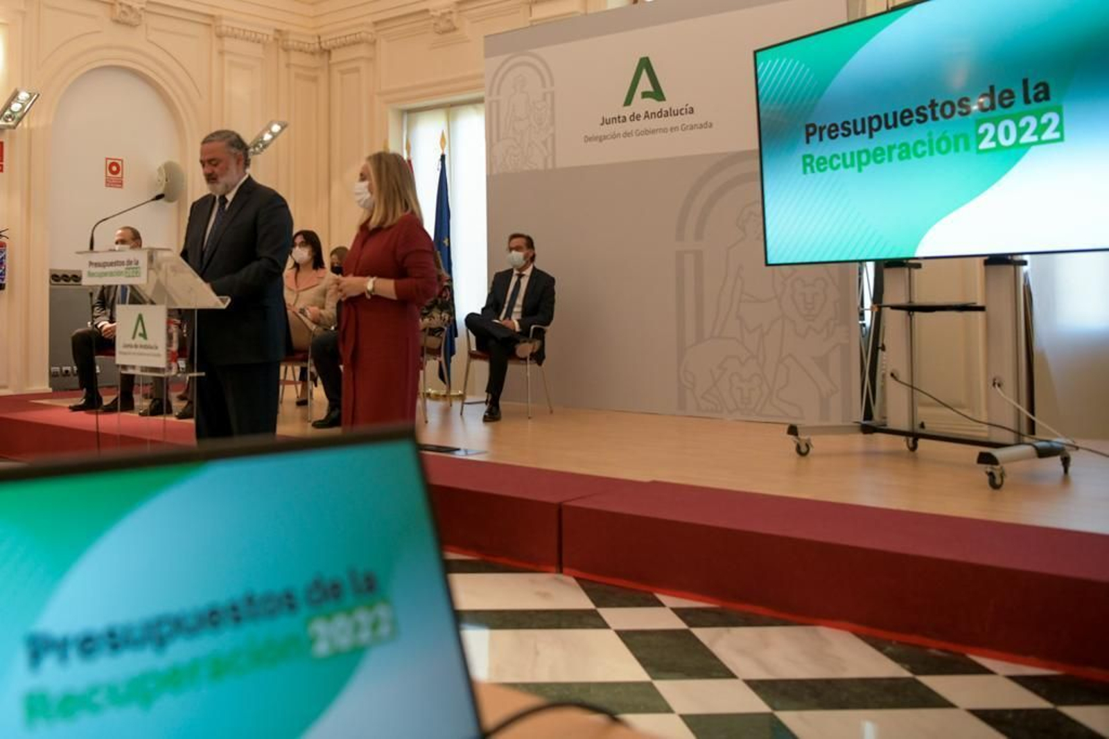 Pablo García y Marifrán Carazo presentan los presupuesto de la Junta para Granada