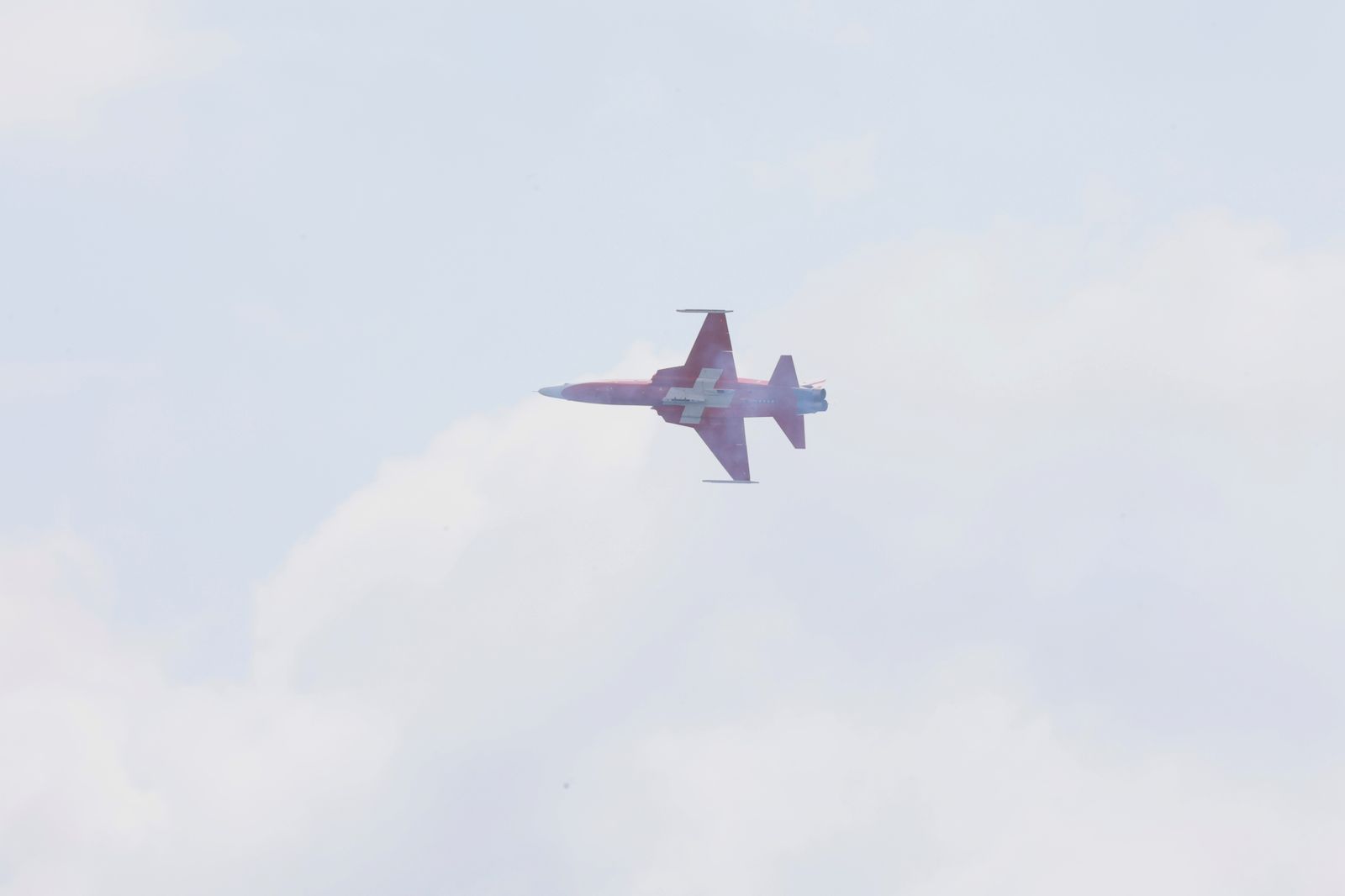 Exhibiciones en la jornada inaugural del Festival Aéreo de Torre del Mar