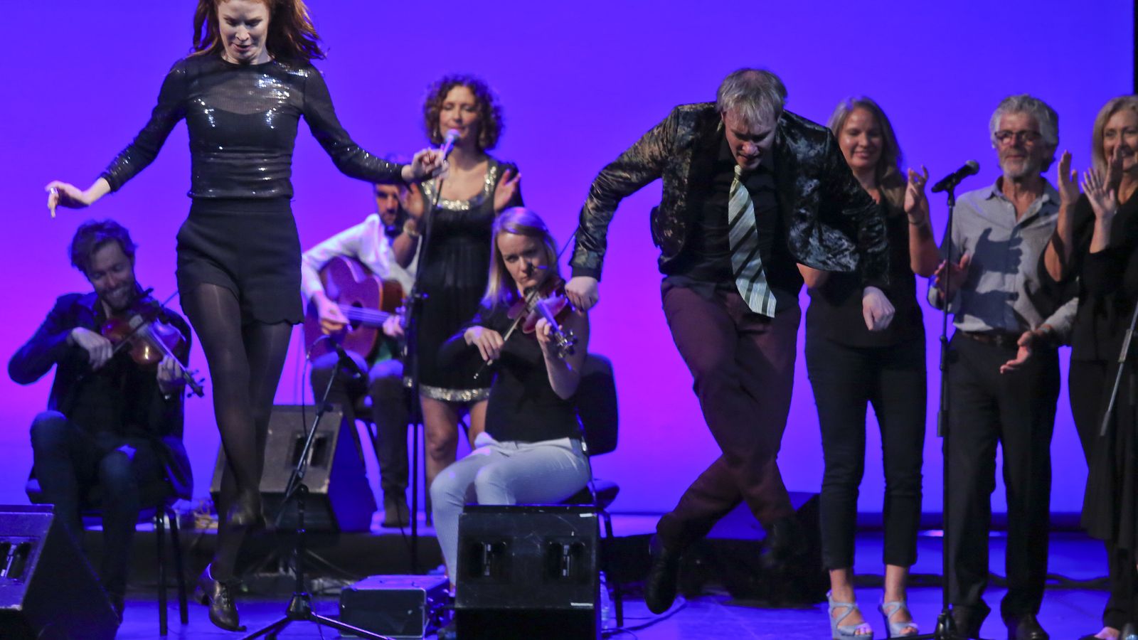 Los bailes tradicionales irlandeses no podían faltar, así que no faltaron.