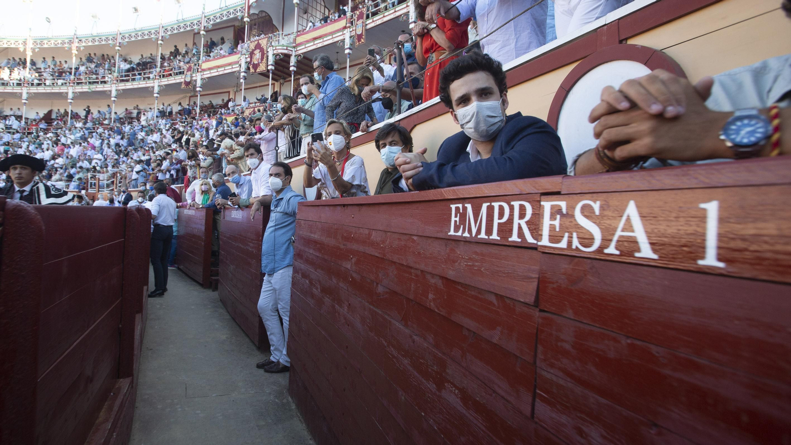 La corrida de toros en el Puerto de Santa María, con Morante de Puebla en solitario, en imágenes.