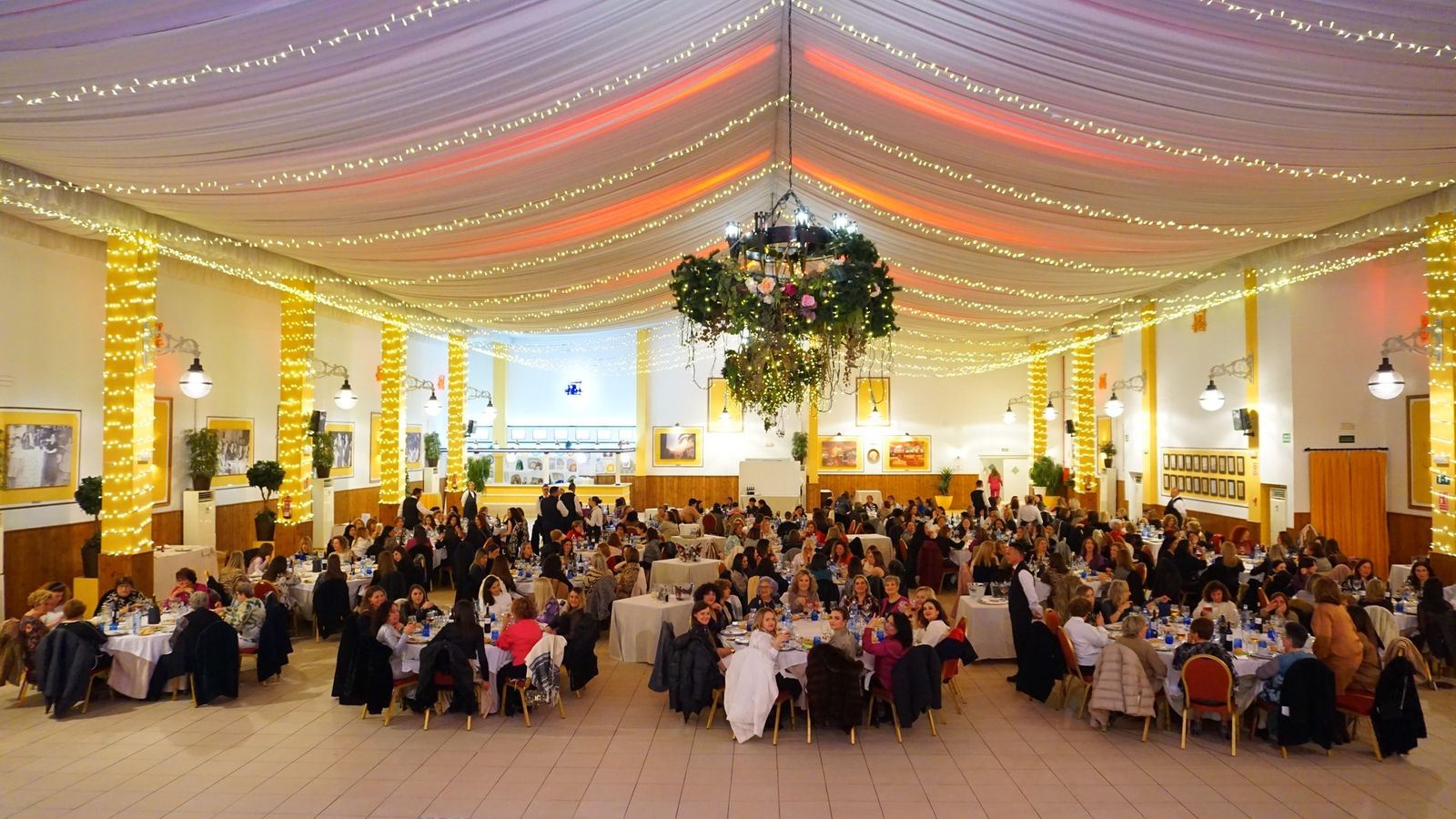 Salón de la Terraza Carmona durante la Cena de la Mujer.