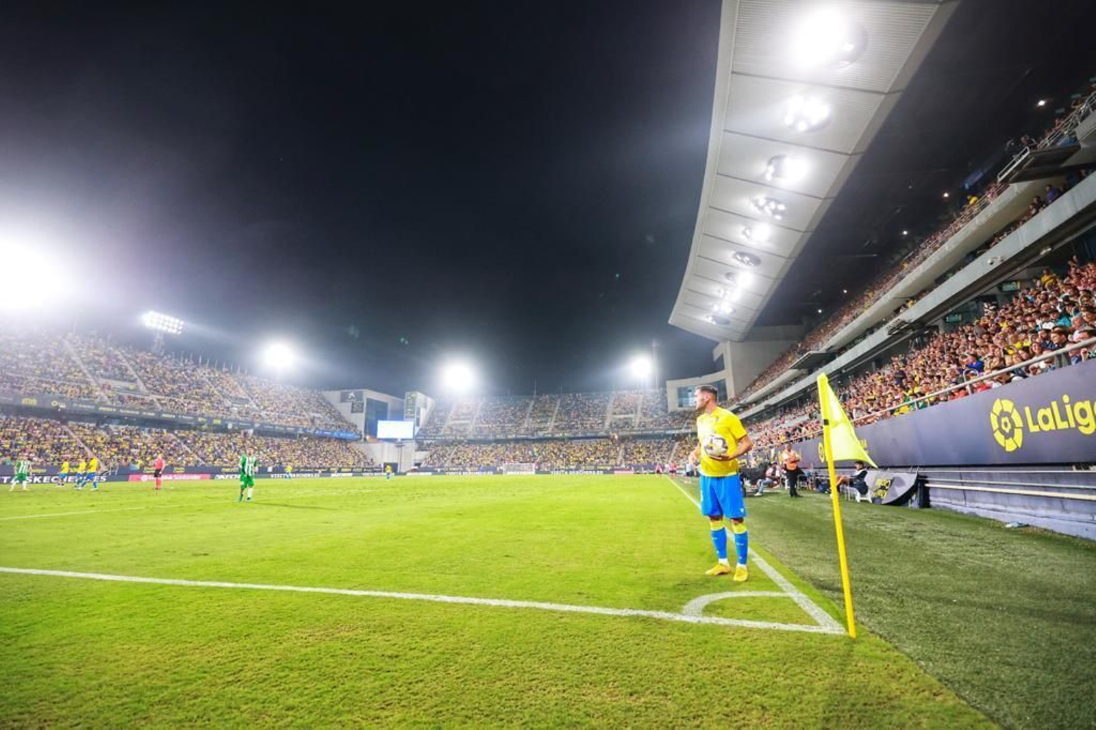El partido del Cádiz C.F.-Real Betis, en imágenes