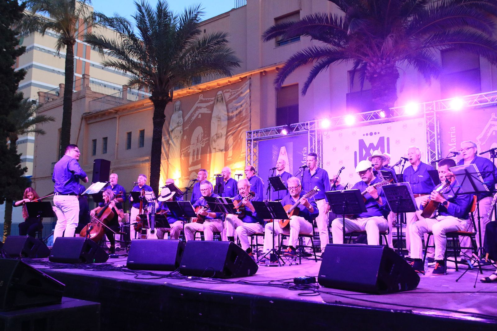 Las imágenes del Festival Enclave de Sol, con Almenara y Albaladre