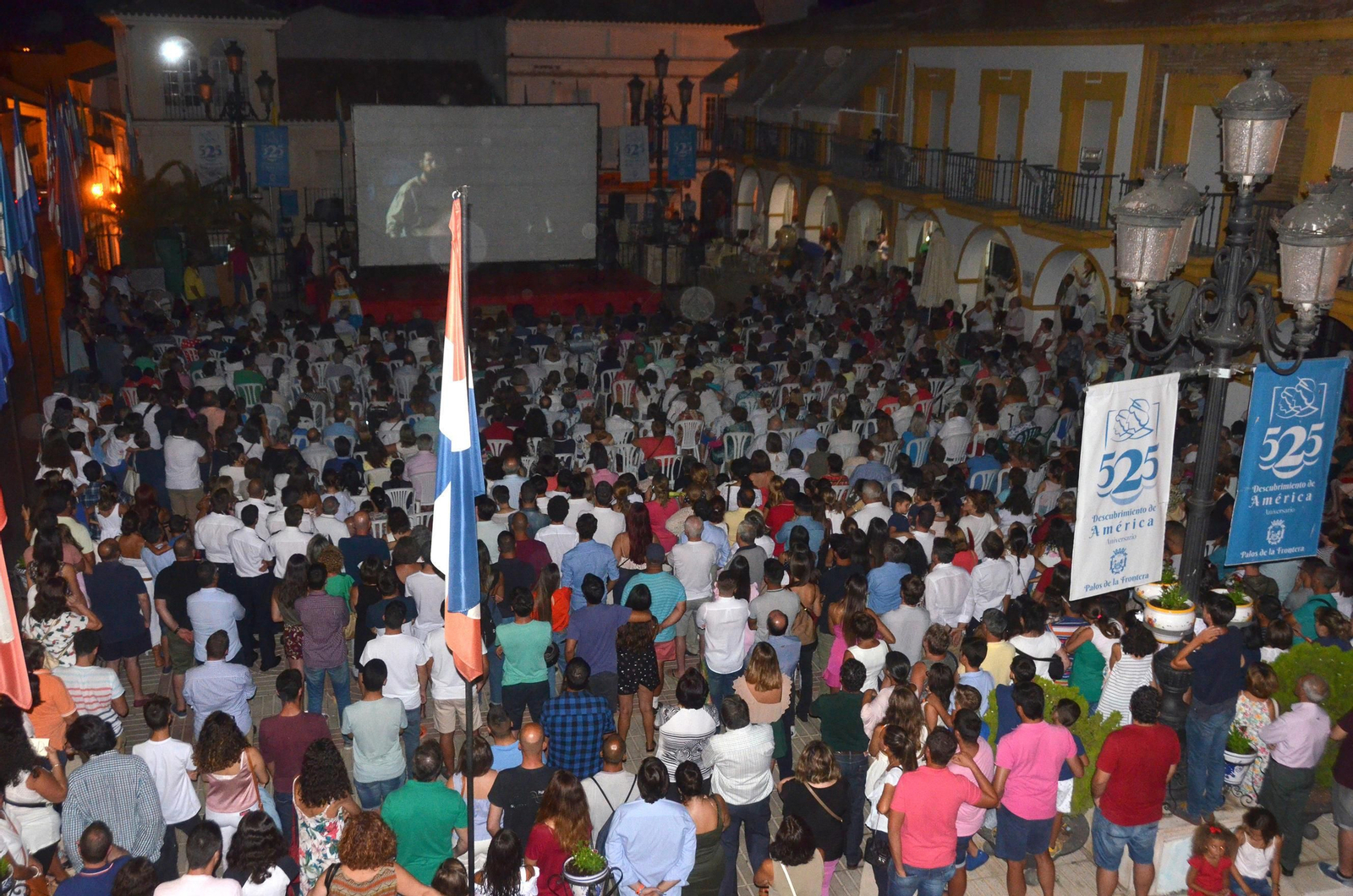 El estreno de 'Descubrimiento' congregó a un numeroso público.